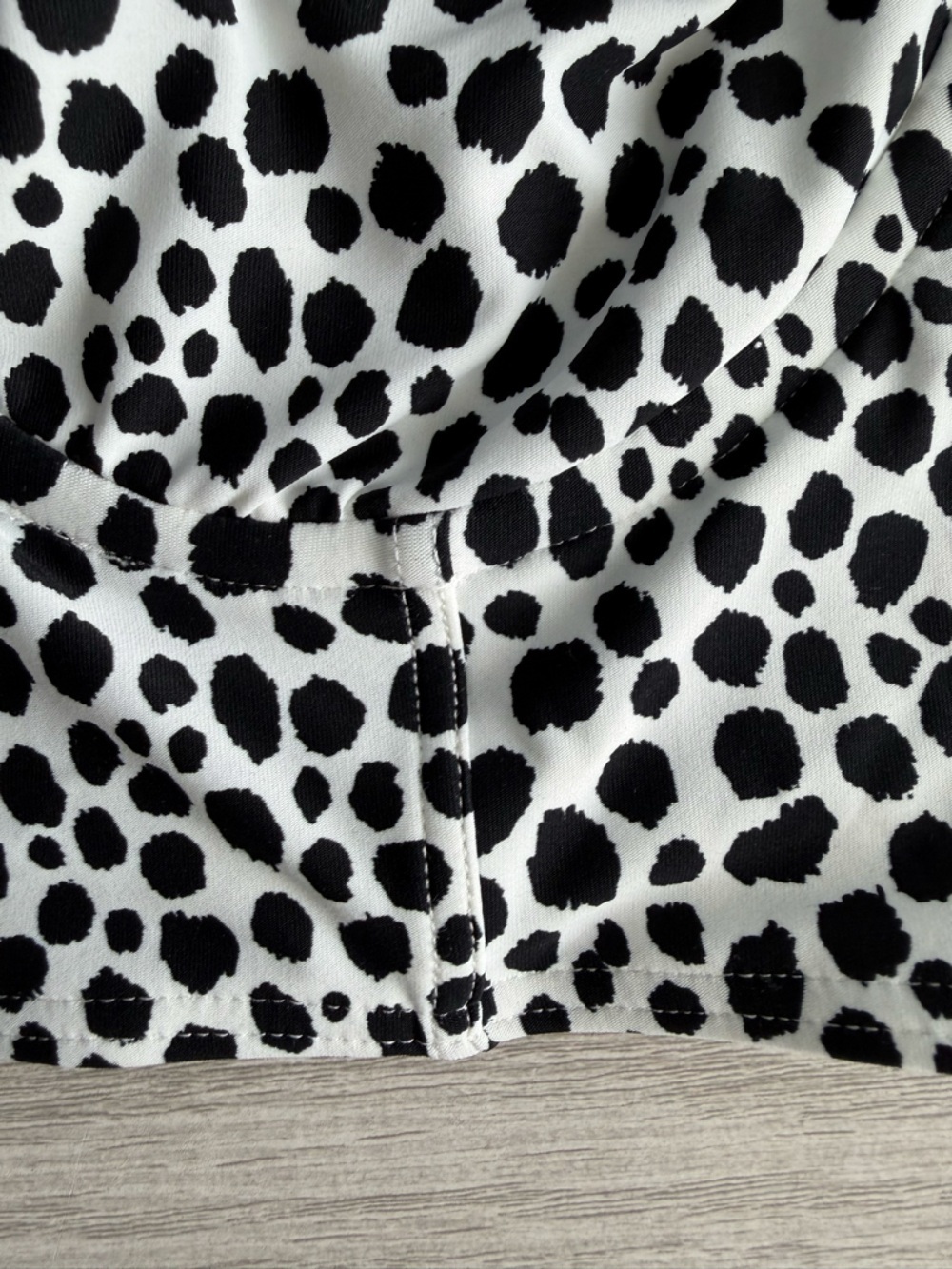 Michael Kors Women's Animal Printed Underwire Bikini Top Size Large - Picture 5 of 11